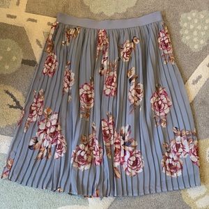 EUC, a new day accordion midi skirt, L